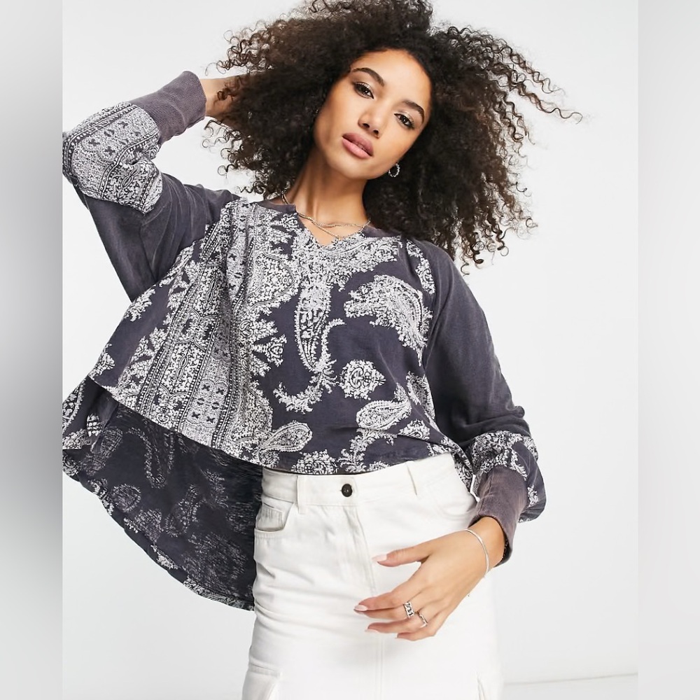 Free‎ People True Perfection Printed Long Sleeve Top XS blue white GUC! Cropped
